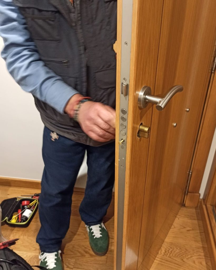 arreglo cerradura